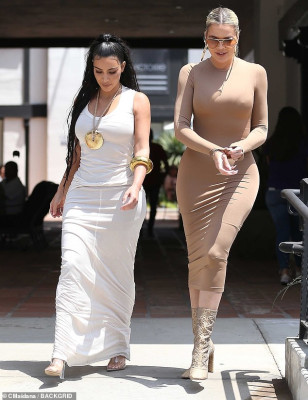 Khloe Kardashian pic #1129970
