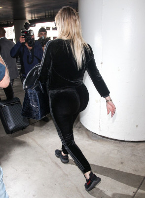 Khloe Kardashian pic #1054952