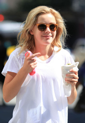 Kiernan Shipka pic #629247