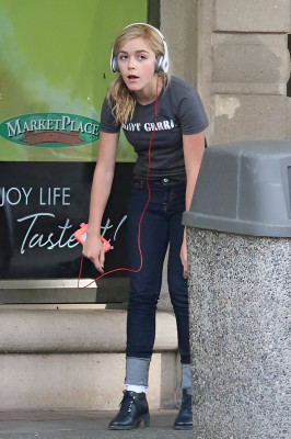 Kiernan Shipka pic #1286945