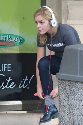 Kiernan Shipka pic #1286944