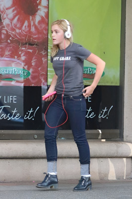 Kiernan Shipka pic #1286942