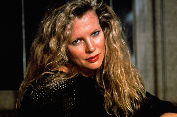 Kim Basinger pic #219450