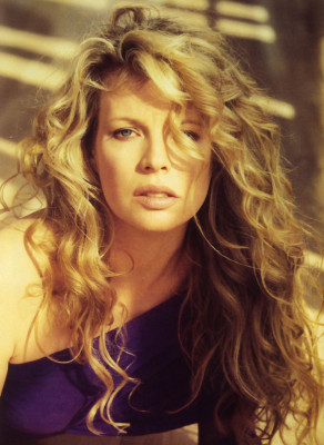 Kim Basinger pic #57346