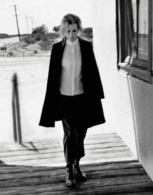 Kim Basinger pic #723119