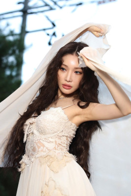 Kim Chung Ha         pic #1285380