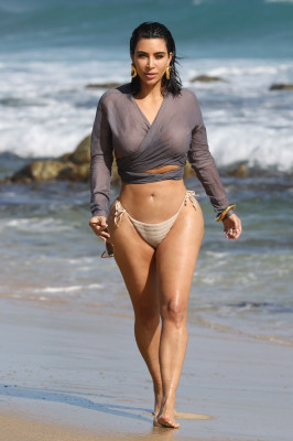 Kim Kardashian pic #1234844
