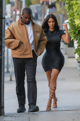 Kim Kardashian pic #1139427
