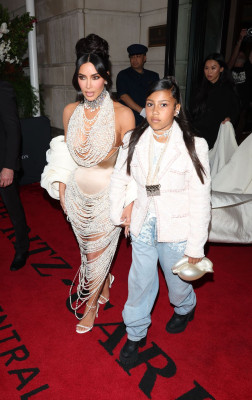 Kim Kardashian pic #1350123
