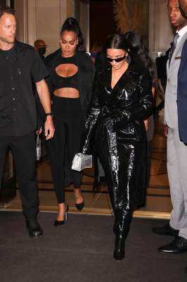 photo 26 in Kim Kardashian gallery [id1280966] 2021-11-18 00:00:00