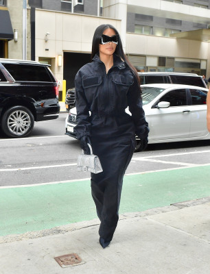 photo 21 in Kardashian gallery [id1278760] 2021-11-07 00:00:00
