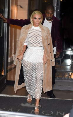 Kim Kardashian pic #764324