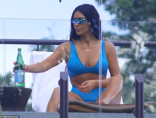 Kim Kardashian pic #1148065