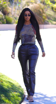 Kim Kardashian pic #1148059