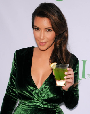 Kim Kardashian pic #537681