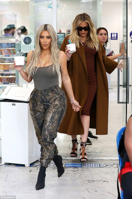 Kim Kardashian pic #998182