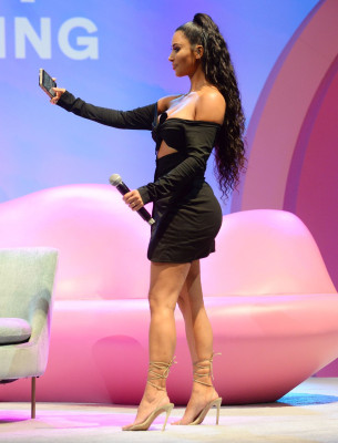 Kim Kardashian pic #1052229