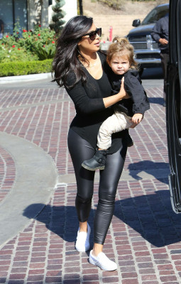 Kim Kardashian pic #736281