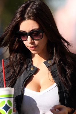Kim Kardashian pic #190113