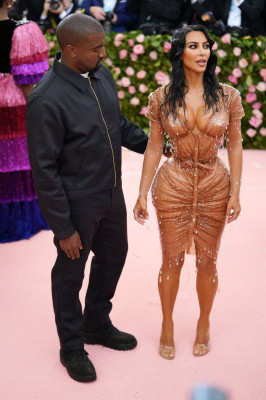 Kim Kardashian pic #1131025