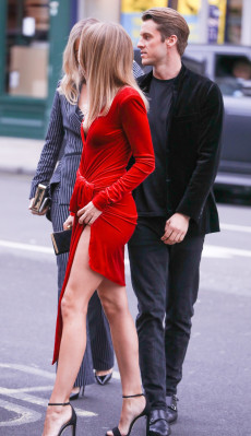 Kimberley Garner pic #1134716