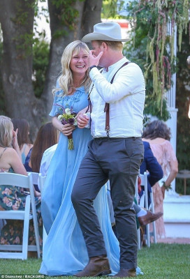 photo 3 in Kirsten Dunst gallery [id1051692] 2018-07-20 00:00:00