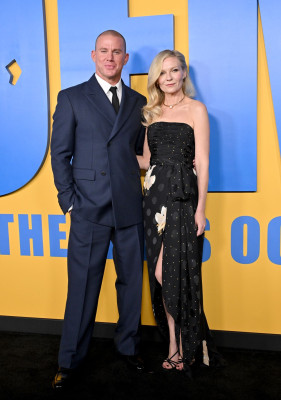 Kirsten Dunst – at the “Roofman” Los Angeles Premiere