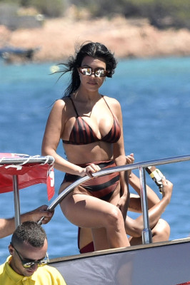 photo 29 in Kourtney Kardashian gallery [id1164295] 2019-07-31 00:00:00