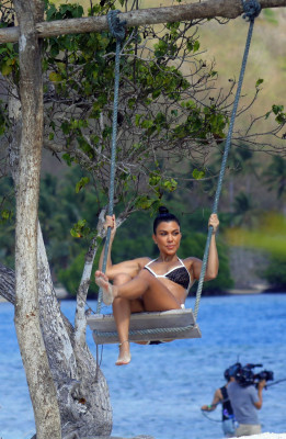 photo 13 in Kourtney Kardashian gallery [id1079724] 2018-11-05 00:00:00