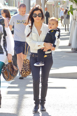 Kourtney Kardashian pic #434544
