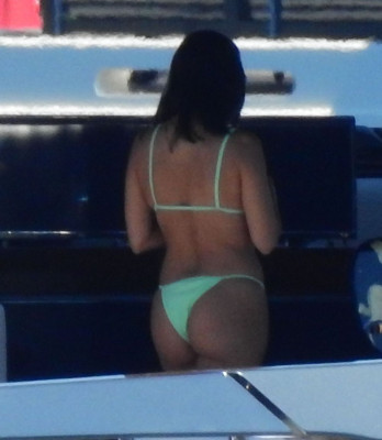 Kourtney Kardashian pic #1048371