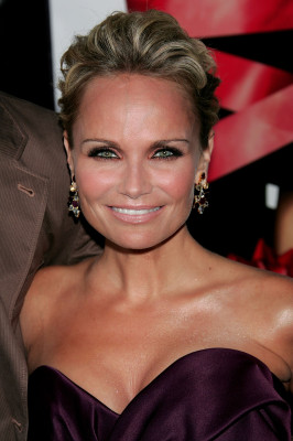 Kristin Chenoweth pic #229000