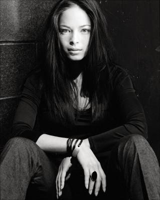 photo 13 in Kristin Kreuk gallery [id33585] -0001-11-30 00:00:00