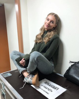 Kristina Asmus pic #1110846