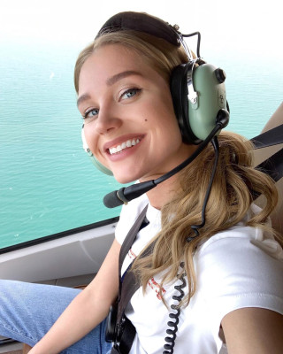 Kristina Asmus pic #1169010