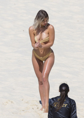 Kristina Mendonca pic #990414