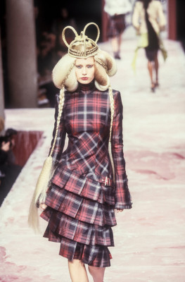 Kirsty Hume pic #1362446