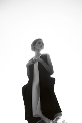 Kirsty Hume pic #375636