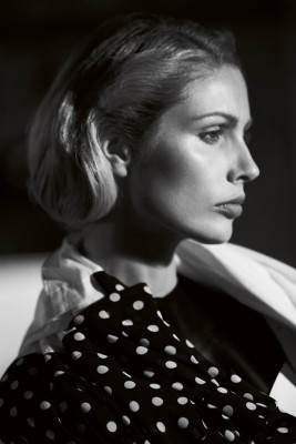 Kirsty Hume pic #375635