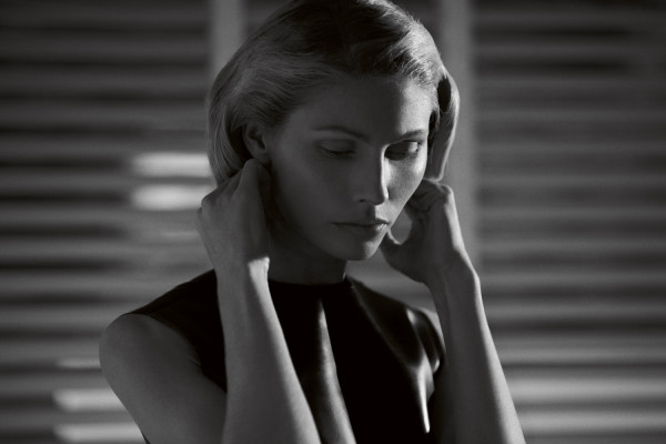 Kirsty Hume pic #375629