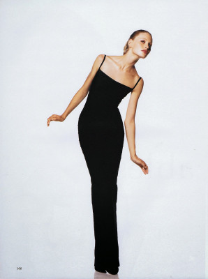 Kirsty Hume pic #851222