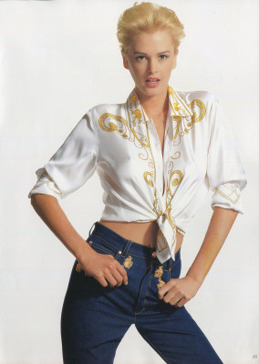 photo 3 in Kylie gallery [id1358217] 2024-10-12 00:00:00