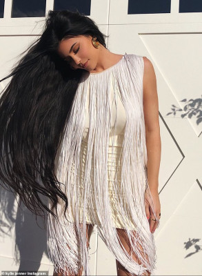 photo 29 in Kylie Jenner gallery [id1125235] 2019-04-29 00:00:00