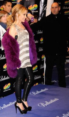 photo 29 in Minogue gallery [id316941] 2010-12-15 00:00:00