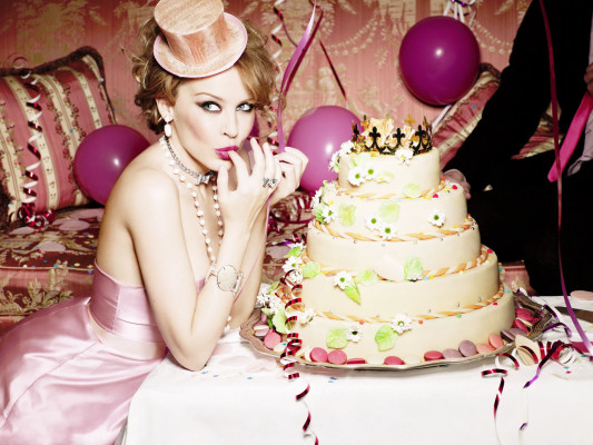 photo 4 in Minogue gallery [id164129] 2009-06-23 00:00:00
