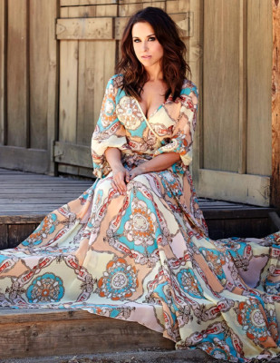 photo 18 in Lacey Chabert gallery [id695644] 2014-05-08 00:00:00