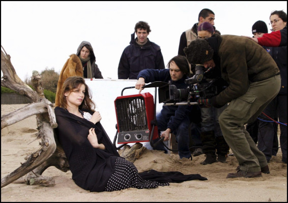 photo 11 in Laetitia Casta gallery [id194092] 2009-11-03 00:00:00