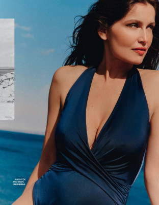 photo 4 in Laetitia Casta gallery [id1375949] 2025-08-16 00:00:00
