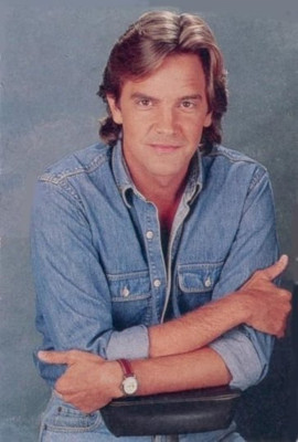 Lane Davies pic #1156023