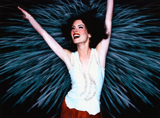 photo 27 in Lara Flynn Boyle gallery [id232351] 2010-02-03 00:00:00